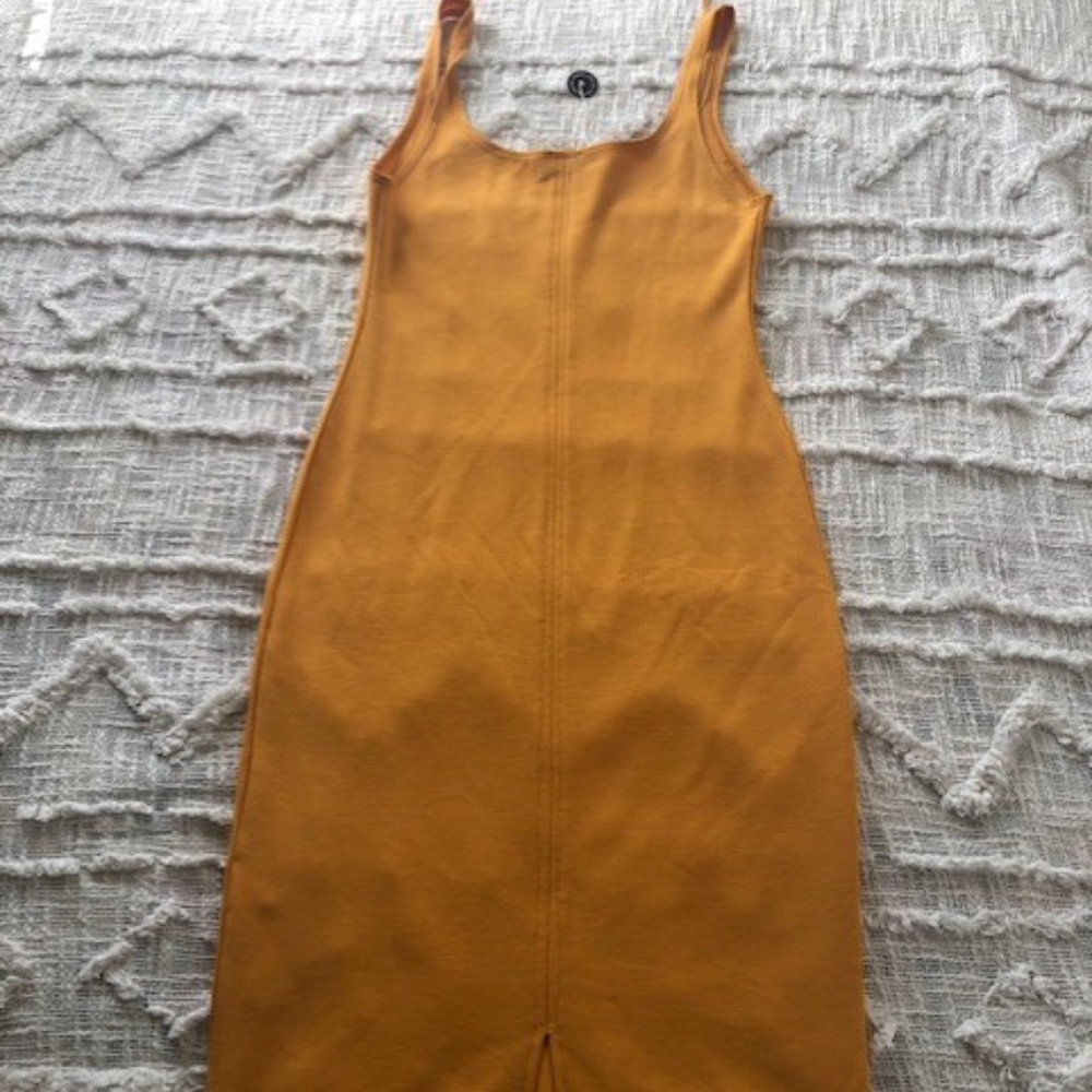 YELLOW DRESS - Picture 2 of 2